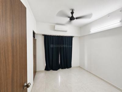 Bedroom Image of 765 Sq.ft 2 BHK Apartment / Flat for rent in Lodha Amara, Kolshet Thane for Rs. 39500