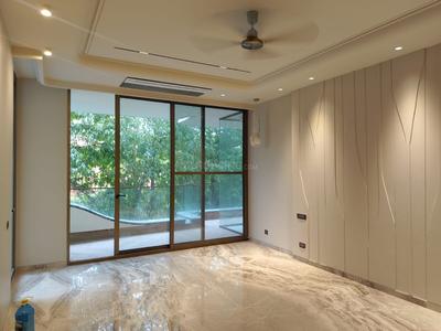 Bedroom Image of 9000 Sq.ft 4.5 BHK Builder Floor for sale in Greater Kailash II New Delhi for Rs. 235000000