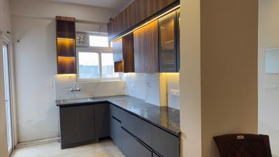 Kitchen Image of 1450 Sq.ft 3 BHK Apartment / Flat for rent in Indira Nagar Lucknow for Rs. 24000