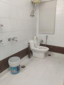 Bathroom Image of 1500 Sq.ft 2 BHK Builder Floor for rent in Palam Vihar Extension Gurgaon for Rs. 18000