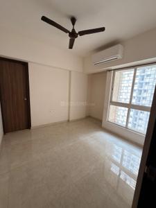 Bedroom Image of 850 Sq.ft 2 BHK Apartment / Flat for rent in Lodha Amara, Kolshet Thane for Rs. 38000