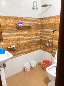 Bathroom Image of 1125 Sq.ft 3 BHK Apartment / Flat for sale in Kharar Mohali for Rs. 6300000