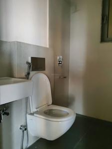 Common Bathroom Image of 600 Sq.ft 2 BHK Apartment / Flat for sale in Piramal Vaikunth , Thane West Thane for Rs. 11800000