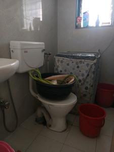 Common Bathroom Image of 1100 Sq.ft 3 BHK Apartment / Flat for rent in Kondhwa Pune for Rs. 32000