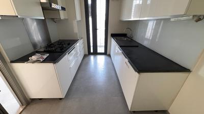 Kitchen Image of 950 Sq.ft 2 BHK Apartment / Flat for sale in Lodha New Cuffe Parade, Sion Mumbai for Rs. 30000000