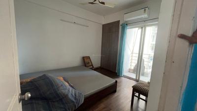 Bedroom Image of 925 Sq.ft 2 BHK Apartment / Flat for rent in Paras Tierea, Sector 137 Noida for Rs. 30000