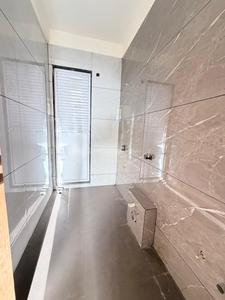 Bathroom Image of 1800 Sq.ft 3 BHK Apartment / Flat for sale in Delta Icon, Airoli Navi Mumbai for Rs. 32900000