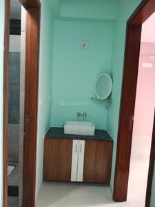 Bathroom Image of 1300 Sq.ft 2 BHK Apartment / Flat for rent in Saamarth Heaven 4, Chandkheda Ahmedabad for Rs. 21000