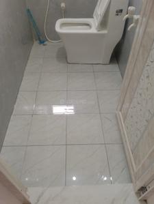Bathroom Image of 450 Sq.ft 1 BHK Apartment / Flat for rent in Bedrapalli Hosur for Rs. 7000