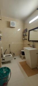 Bathroom Image of 1875 Sq.ft 3 BHK Apartment / Flat for rent in Assotech VSNL Officers Apartment, Sector 62 Noida for Rs. 34000