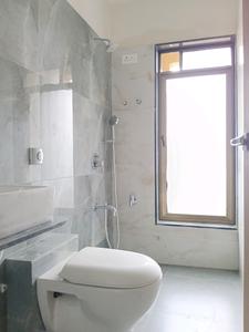 Common Bathroom Image of 545 Sq.ft 1 BHK Apartment / Flat for rent in Kasarvadavali Thane for Rs. 17500