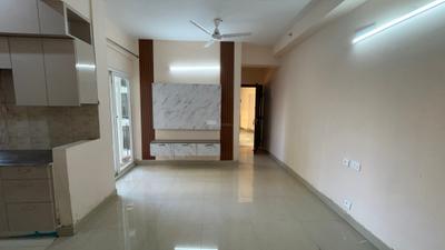 Living Room Image of 920 Sq.ft 2.5 BHK Apartment / Flat for rent in Amrapali Dream Valley 2, Noida Extension Greater Noida for Rs. 20500