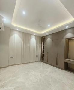 Bedroom Image of 2448 Sq.ft 4 BHK Builder Floor for sale in Model Town New Delhi for Rs. 52500000