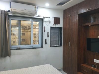 Bedroom Image of 370 Sq.ft 1 RK Apartment / Flat for rent in DLF Capital Greens Phase 1 And 2, Karampura New Delhi for Rs. 24000