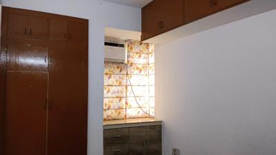Bedroom Image of 935 Sq.ft 2 BHK Apartment / Flat for rent in CGHS Rail Vihar, Sector 15 Gurgaon for Rs. 35000