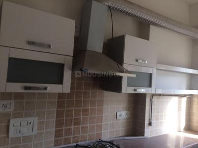 Kitchen Image of 2450 Sq.ft 4 BHK Apartment / Flat for sale in Mahagun Moderne, Sector 78 Noida for Rs. 36000000