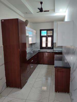 Kitchen Image of 2200 Sq.ft 3 BHK Apartment / Flat for sale in Sector 14 Bahadurgarh for Rs. 11500000