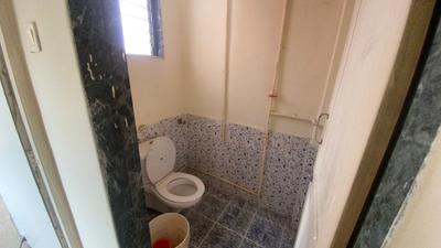 Bathroom Image of 650 Sq.ft 1 BHK Apartment / Flat for rent in CIDCO Sector 27 Taloja, Taloja Navi Mumbai for Rs. 8500