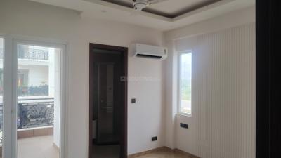 Bedroom Image of 1600 Sq.ft 3 BHK Builder Floor for rent in Raj One Good Earth, Sector 71 Gurgaon for Rs. 45000