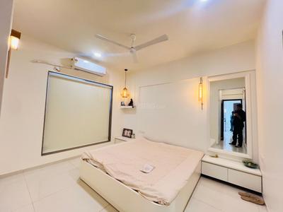 Bedroom Image of 1200 Sq.ft 2 BHK Apartment / Flat for rent in Adani Aster Neo, Shantigram Ahmedabad for Rs. 45000
