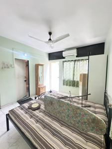 Bedroom Image of 1300 Sq.ft 3 BHK Apartment / Flat for rent in Warje Pune for Rs. 37000