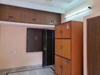 Bedroom Image of 720 Sq.ft 2 BHK Apartment / Flat for rent in Janakpuri New Delhi for Rs. 22000