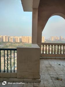 Image of 4815 Sq.ft 3.5 BHK Penthouse for sale in Amrapali Silicon City, Sector 76, Noida for Rs. 29900000