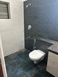 Bathroom Image of 2980 Sq.ft 4 BHK Apartment / Flat for rent in Casagrand Divinity, Okkiyampet Chennai for Rs. 41000