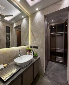 Image of 4000 Sq.ft 4 BHK Builder Floor for sale in Green Park, New Delhi for Rs. 135000000
