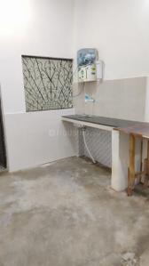Kitchen Image of 1000 Sq.ft 2 BHK Independent House for rent in Karim Ganj Lucknow for Rs. 5500
