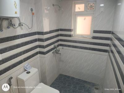 Bathroom Image of 2200 Sq.ft 4 BHK Apartment / Flat for sale in Logix Blossom County, Sector 137 Noida for Rs. 26000000