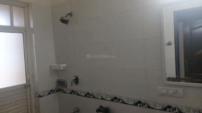 Image of 960 Sq.ft 2 BHK Apartment / Flat for rent in K Raheja Interface Heights, Malad West, Mumbai for Rs. 76000