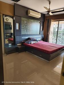 Bedroom Image of 1000 Sq.ft 2 BHK Apartment / Flat for rent in Raheja Acropolis, Chembur Mumbai for Rs. 100000