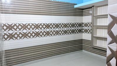 Bathroom Image of 1000 Sq.ft 3 BHK Builder Floor for rent in Umarpurniwa Uprhar Allahabad for Rs. 8000