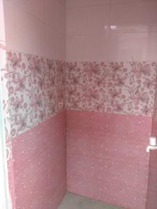 Common Bathroom Image of 700 Sq.ft 1 BHK Independent House for rent in Palam New Delhi for Rs. 15000