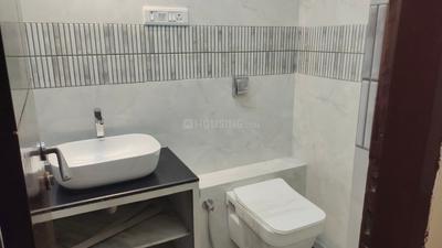 Image of 800 Sq.ft 2 BHK Apartment / Flat for sale in Khar West, Mumbai for Rs. 42500000