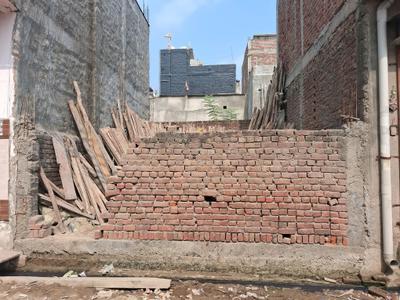 Image of 450 Sq.ft Residential Plot / Land for sale in Sector 81, Noida for Rs. 3500000