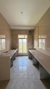 Kitchen Image of 750 Sq.ft 2 BHK Apartment / Flat for sale in Mulund East Mumbai for Rs. 20500000