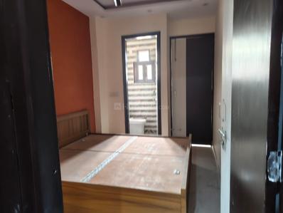 Bedroom Image of 624 Sq.ft 3 BHK Builder Floor for sale in Mahavir Enclave New Delhi for Rs. 5500000