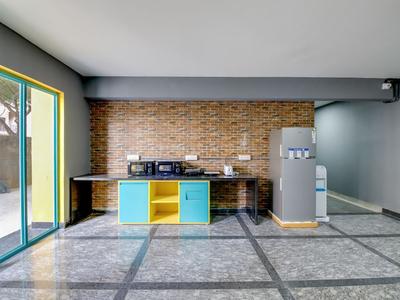 Living Room Image of 294 Sq.ft 1 RK Apartment / Flat for sale in Unitech Uniworld Resorts, Electronic City Bengaluru for Rs. 2400000