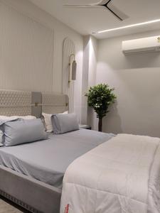 Bedroom Image of 2844 Sq.ft 4 BHK Builder Floor for rent in DLF City Phase 1, DLF Phase 1 Gurgaon for Rs. 95000