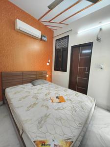 Bedroom Image of 600 Sq.ft 2 BHK Builder Floor for rent in Sector 8 Rohini New Delhi for Rs. 26000