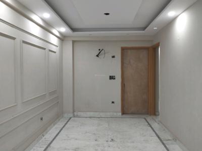 Living Room Image of 1250 Sq.ft 4 BHK Apartment / Flat for sale in Sector 4 Rohini New Delhi for Rs. 6000000