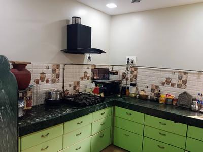 Kitchen Image of 1000 Sq.ft 2.5 BHK Apartment / Flat for sale in Prabhadevi Mumbai for Rs. 37500000