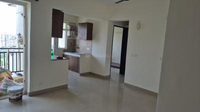 Living Room Image of 890 Sq.ft 2 BHK Apartment / Flat for rent in Sethi Max Royal, Sector 76 Noida for Rs. 26500