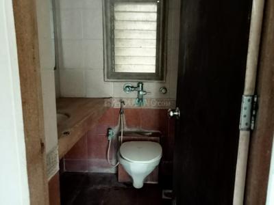 Bathroom Image of 975 Sq.ft 2 BHK Apartment / Flat for rent in Lodha Paradise, Thane West Thane for Rs. 40000