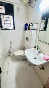 Bathroom Image of 1350 Sq.ft 3 BHK Apartment / Flat for sale in Magarpatta Trillium, Magarpatta City Pune for Rs. 21500000
