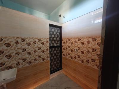 Bathroom Image of 1250 Sq.ft 1 BHK Independent House for rent in Nirman Nagar Chandrapur for Rs. 9000