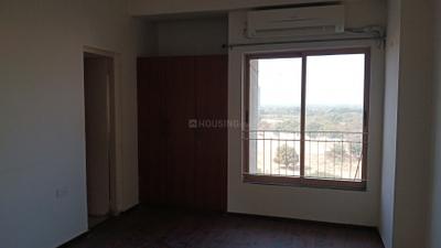 Bedroom Image of 3220 Sq.ft 4 BHK Apartment / Flat for rent in Adani Water Lily, Shantigram Ahmedabad for Rs. 70000