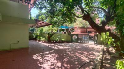 Balcony Image of 1200 Sq.ft 2 BHK Independent House for rent in Vyttila Kochi for Rs. 32000